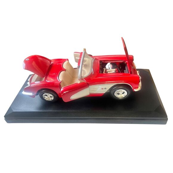 MotoMax1959 Corvette Red Diecast Model Car Opening Doors & Hood On Display Base - Picture 5 of 16